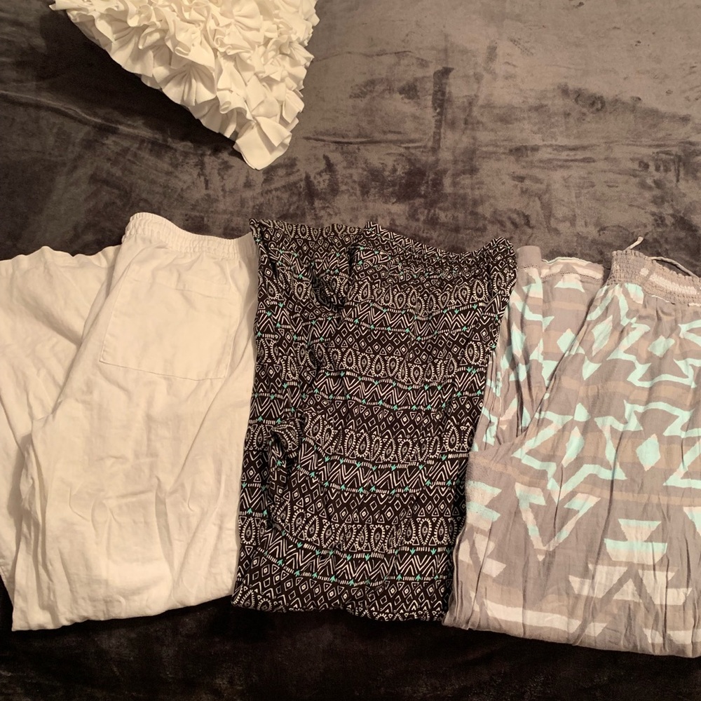 Bundle of 3 wide leg pants! AEO&Old Navy size Lg
